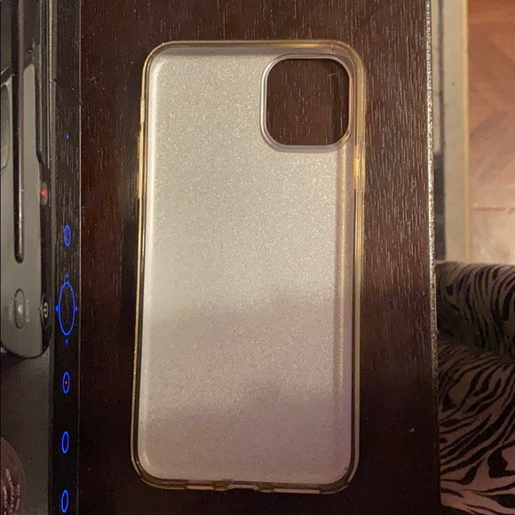 Gold Glitter IPhone 11 Max Pro Case - Picture 2 of 2
